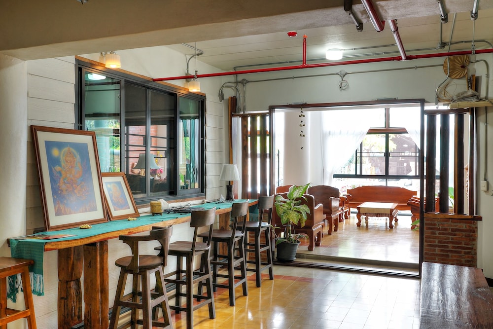 Saengpanya Home Boutique Hotel 59/65