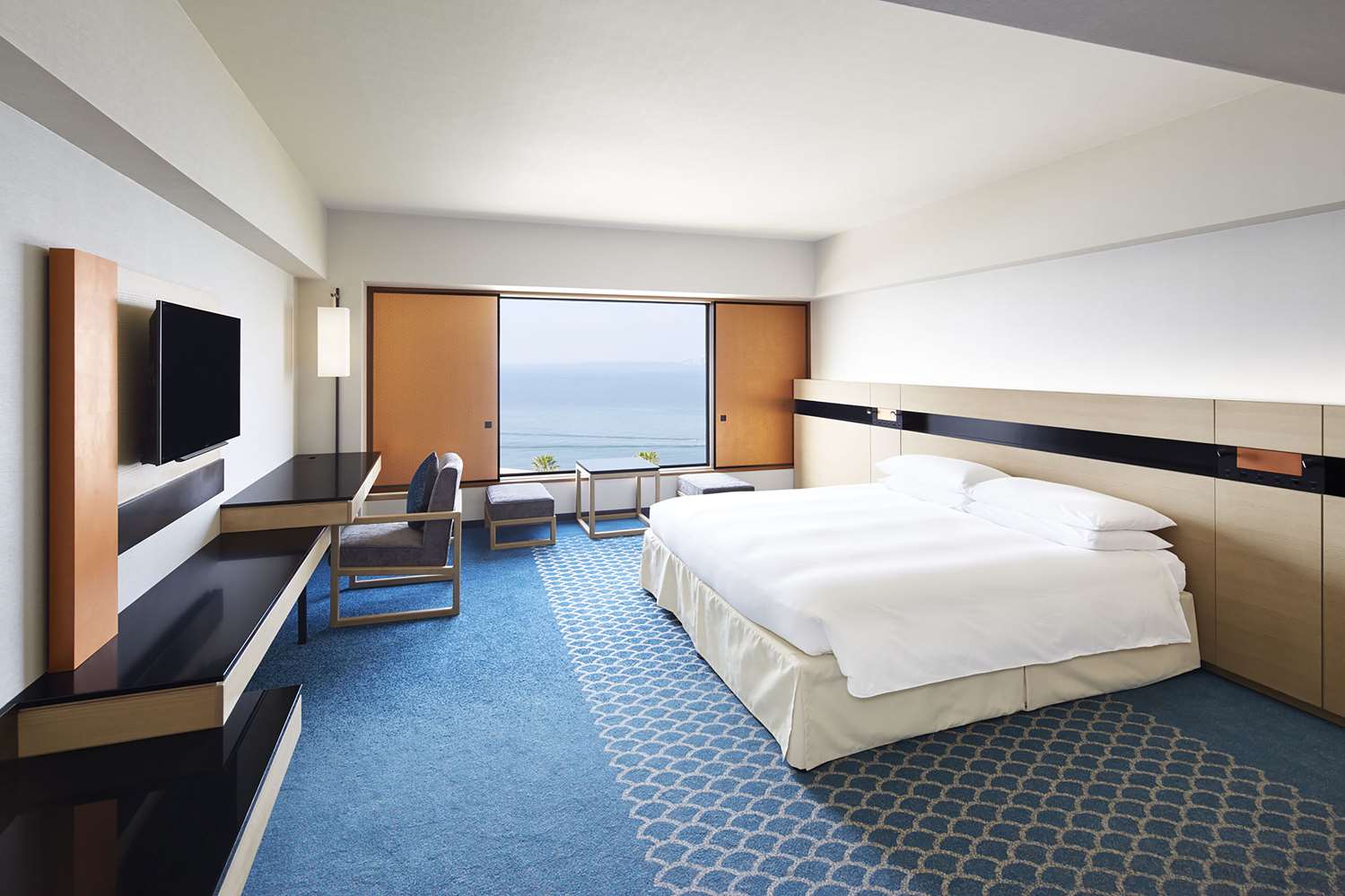 Ocean, King Bed