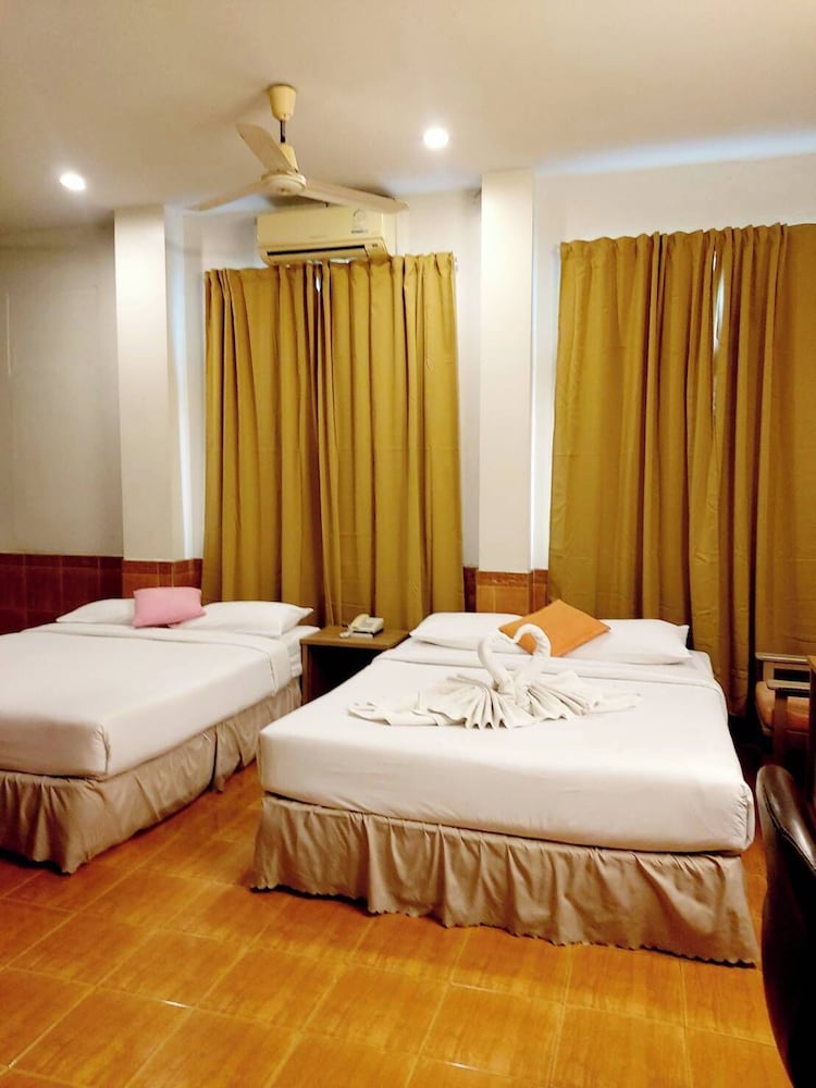 SURIWONG CHUMPHON HOTEL 33/59