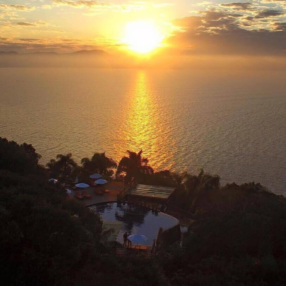 Resort Refugio Do Estaleiro 70/73