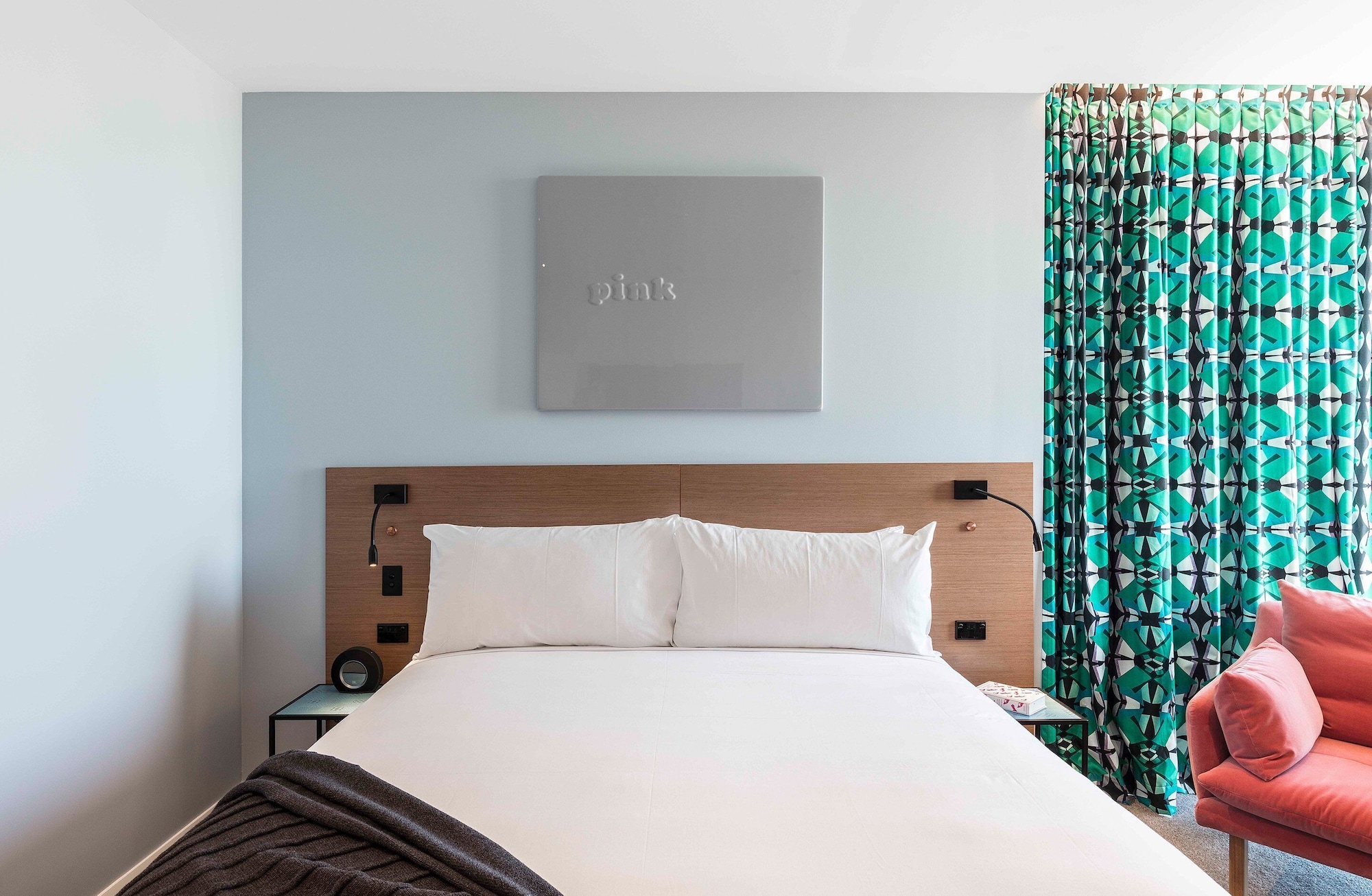 Business, King Bed