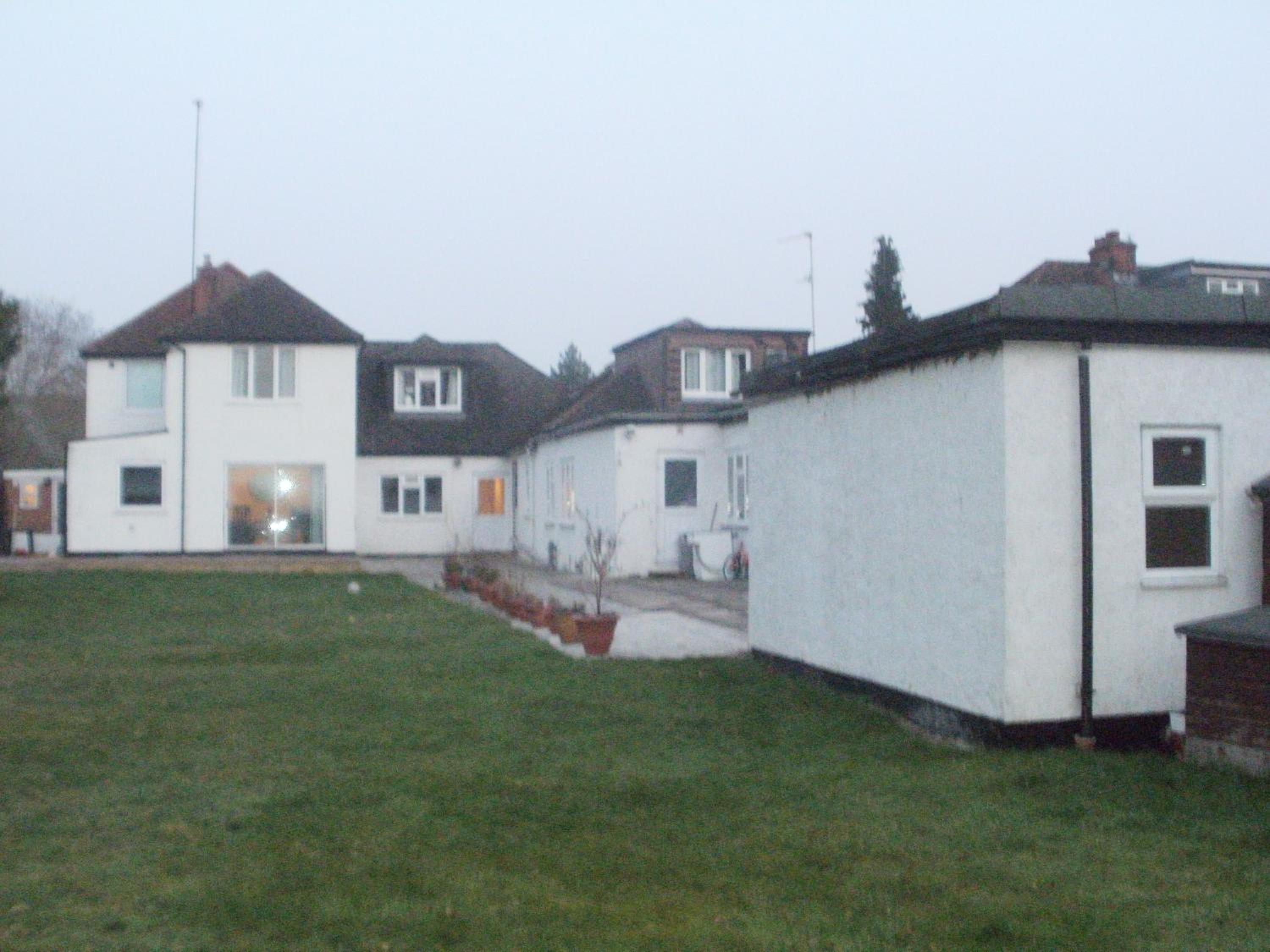 London Heathrow Guesthouse 22/23