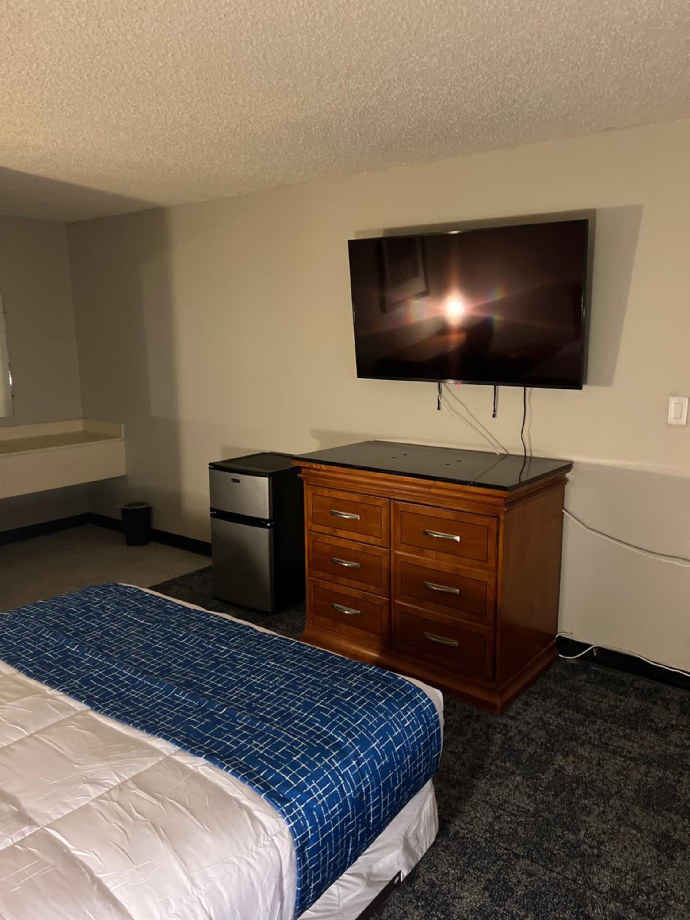 Travelodge by Wyndham Lincoln Northeast 3/15