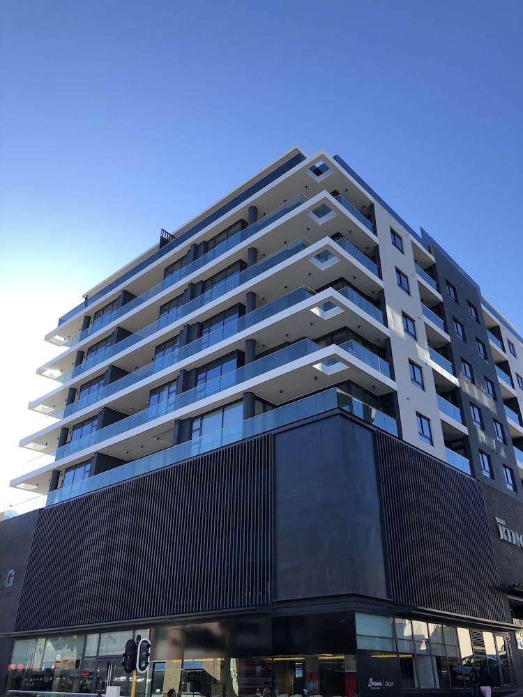 Latitude Aparthotel By Totalstay 8/56