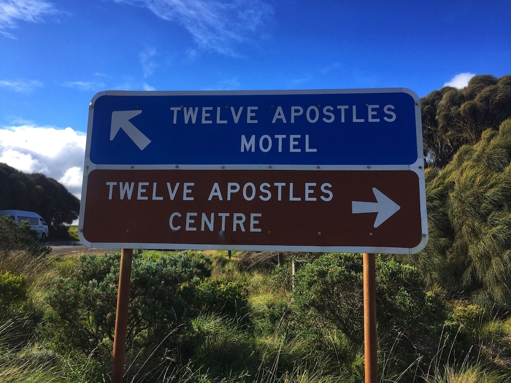 TWELVE APOSTLES MOTEL & COUNTRY RETREAT 3/50