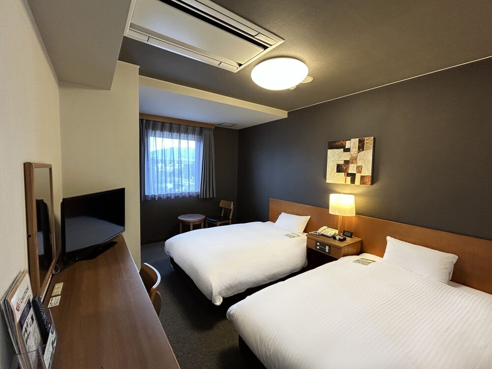 HOTEL ROUTE-INN new Gotemba interchange Route 246 11/38