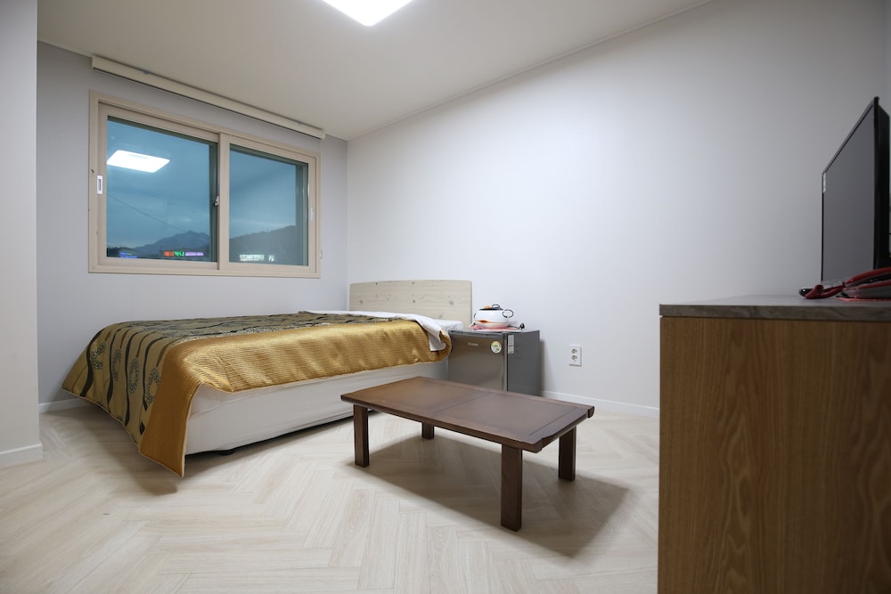 R.I Spa Hotel 15/40