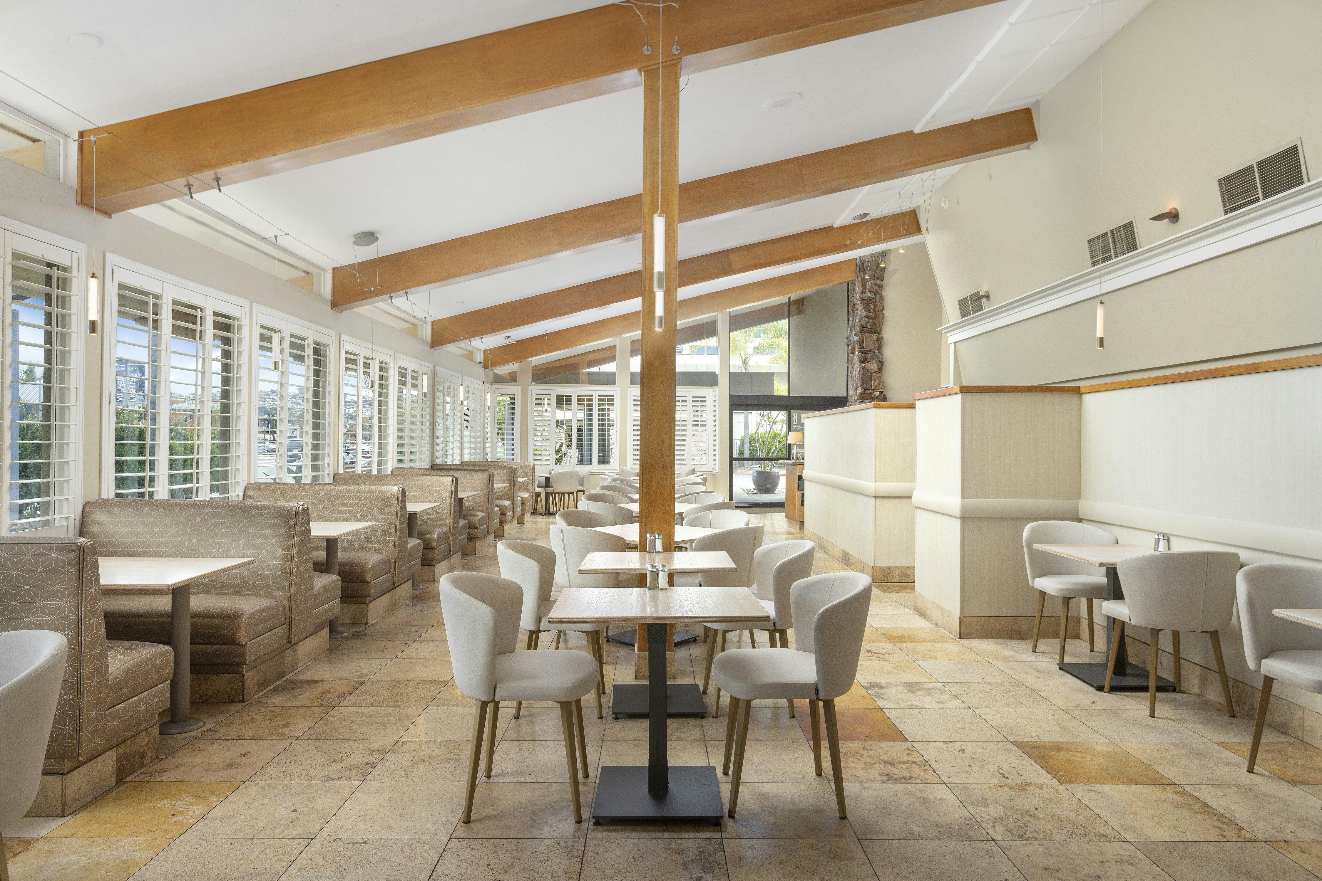 DoubleTree by Hilton San Diego Bayside 26/40