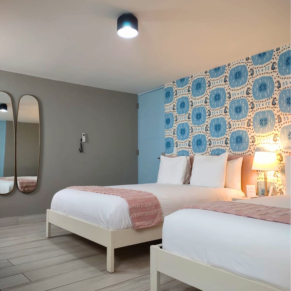 Tropica Beach Hotel 10/50