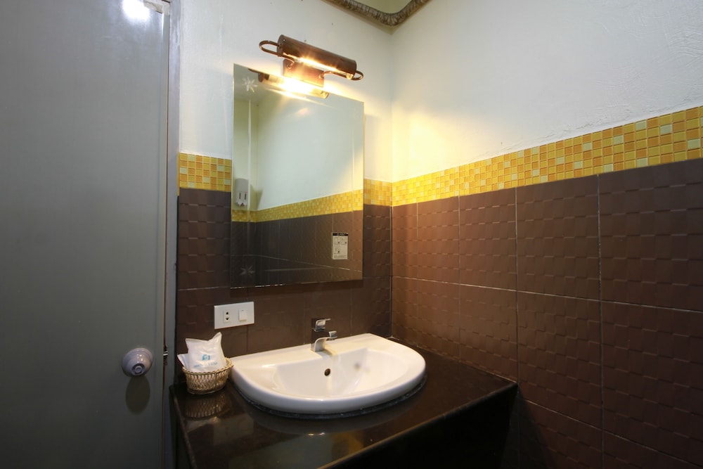 THARATHIP RESORT 46/68