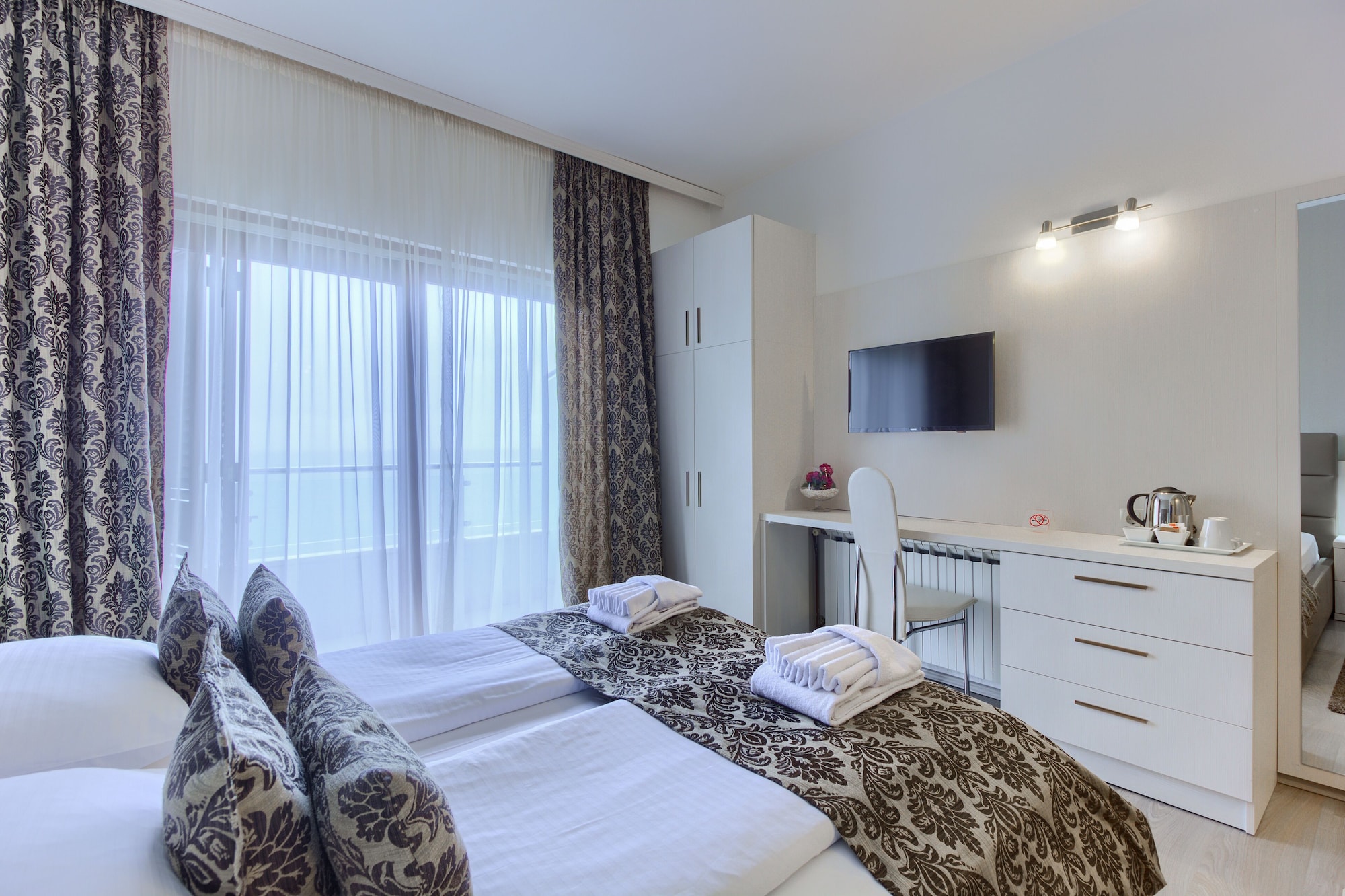 COMFORT, DOUBLE BED, SEA VIEW, BALCONY