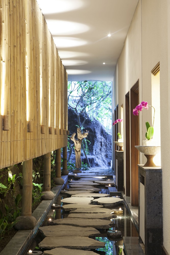 TEJAPRANA RESORT & SPA 25/50