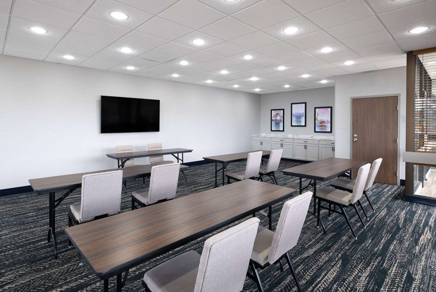 AmericInn by Wyndham Casper Event Center Area 51/55