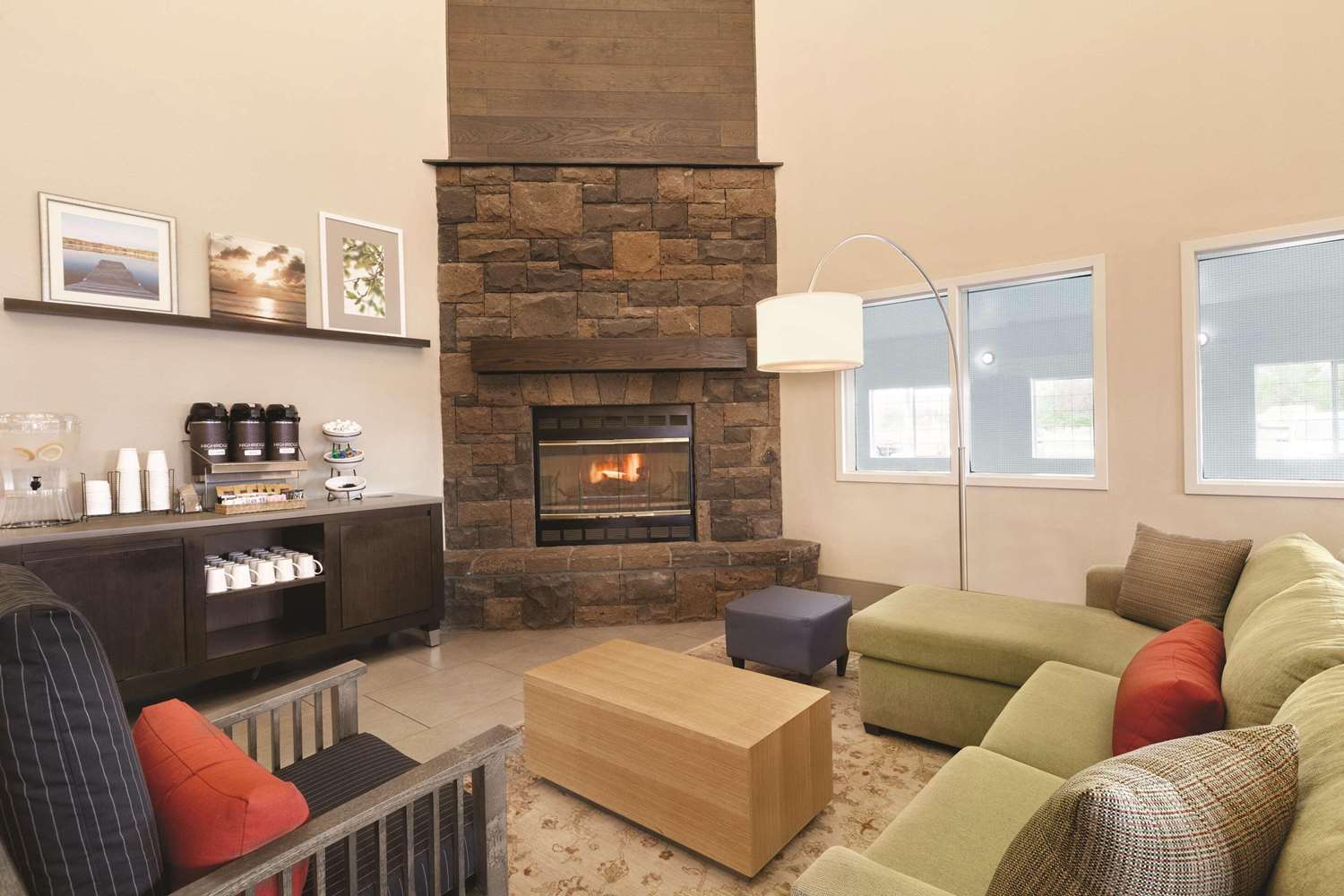 Country Inn & Suites by Radisson, Prineville, OR 11/21