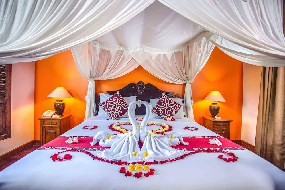 1 BEDROOM, DELUXE, DOUBLE OR TWIN BED, GARDEN VIEW, GARDEN AREA