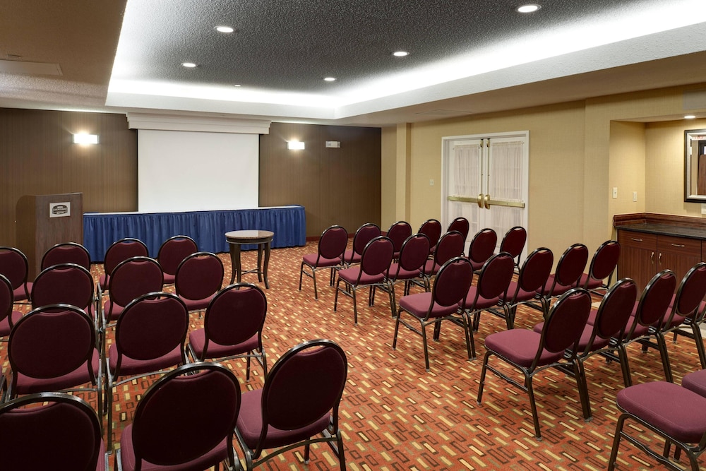 Courtyard By Marriott Harrisonburg 38/41