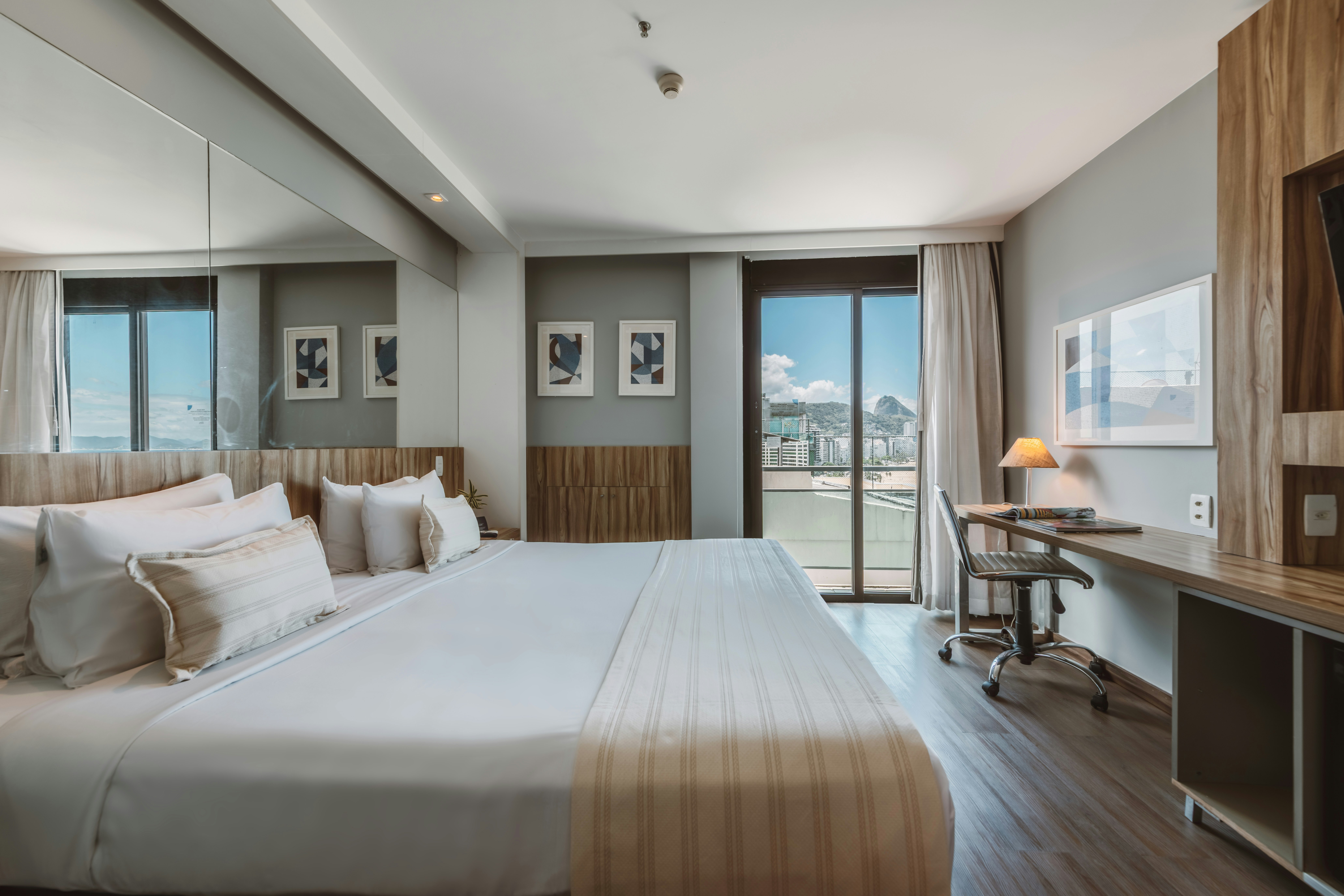 Room, Double Bed, Lateral Side Sea View