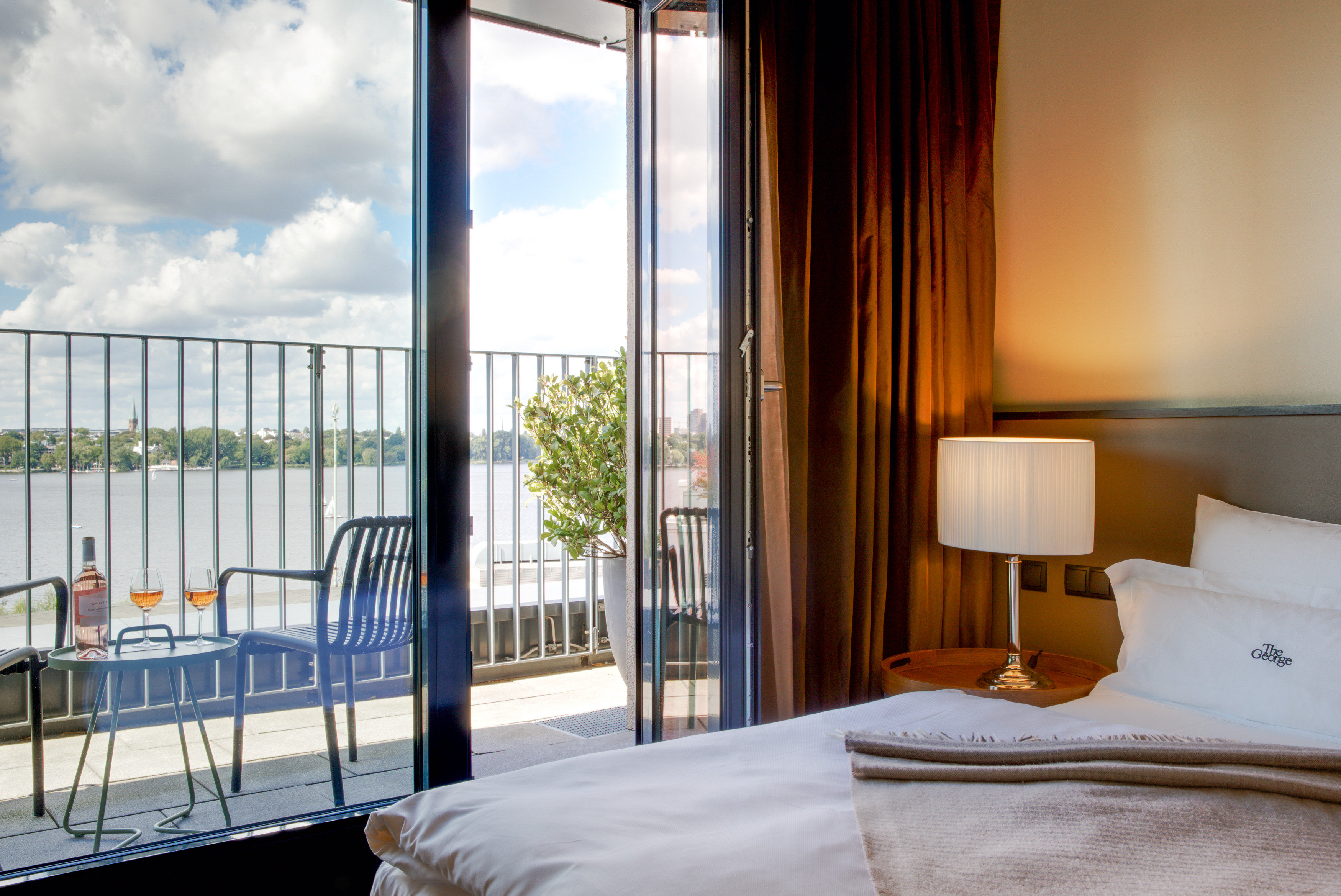 The George Hotel Hamburg 11/59