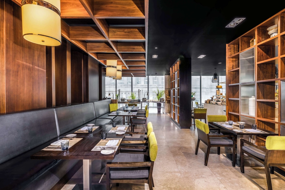 Pullman Colombo City Centre 54/70
