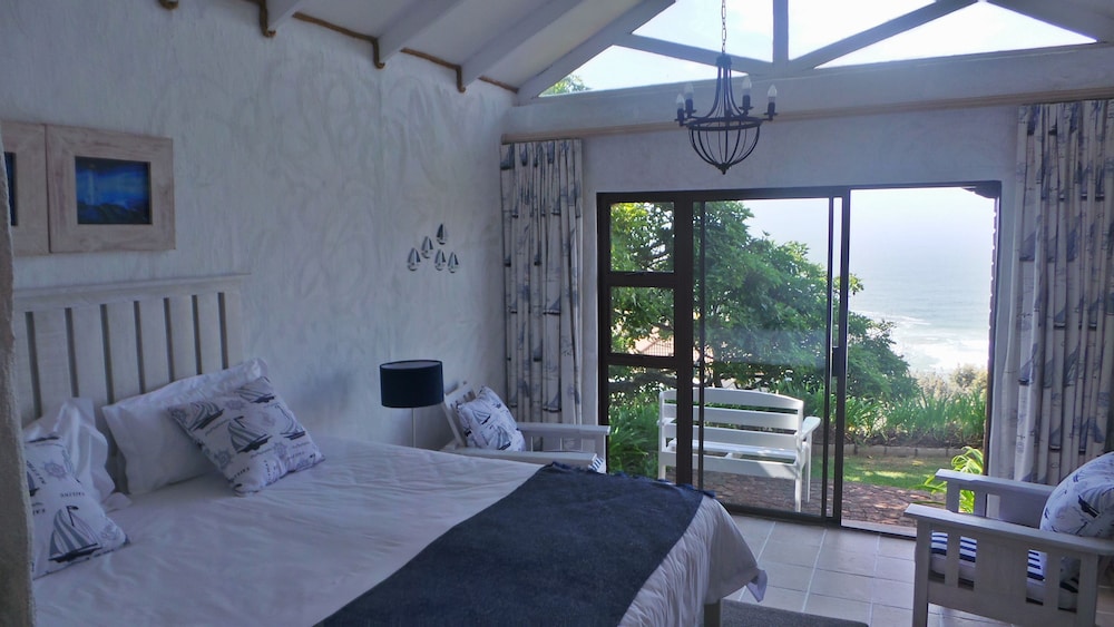 Dutton's Cove Guesthouse 7/50
