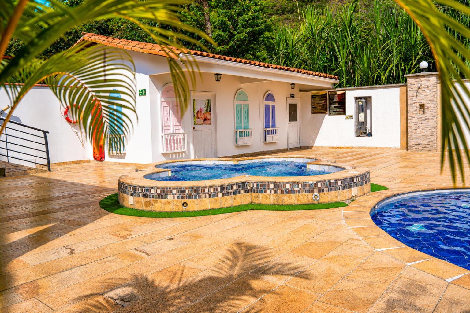Hotel Campestre Santa Catalina 39/49