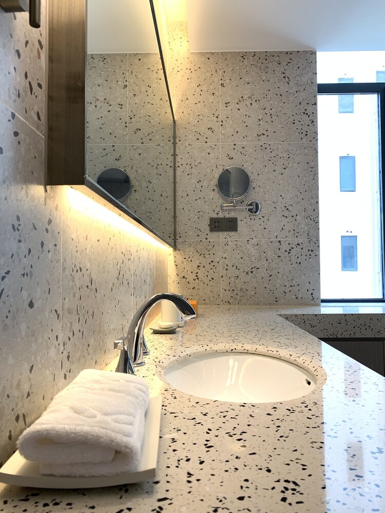 Hankou Kingdom Hotel 48/50