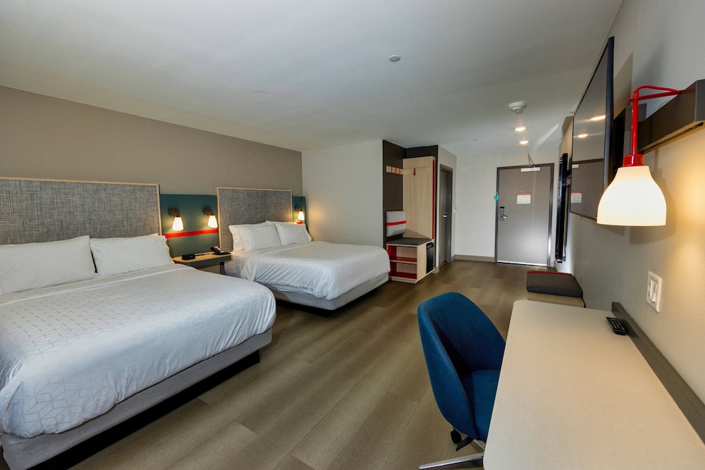 غرفة قياسية بسريرين كوين، Avid Hotels Denver Airport Area 2/5