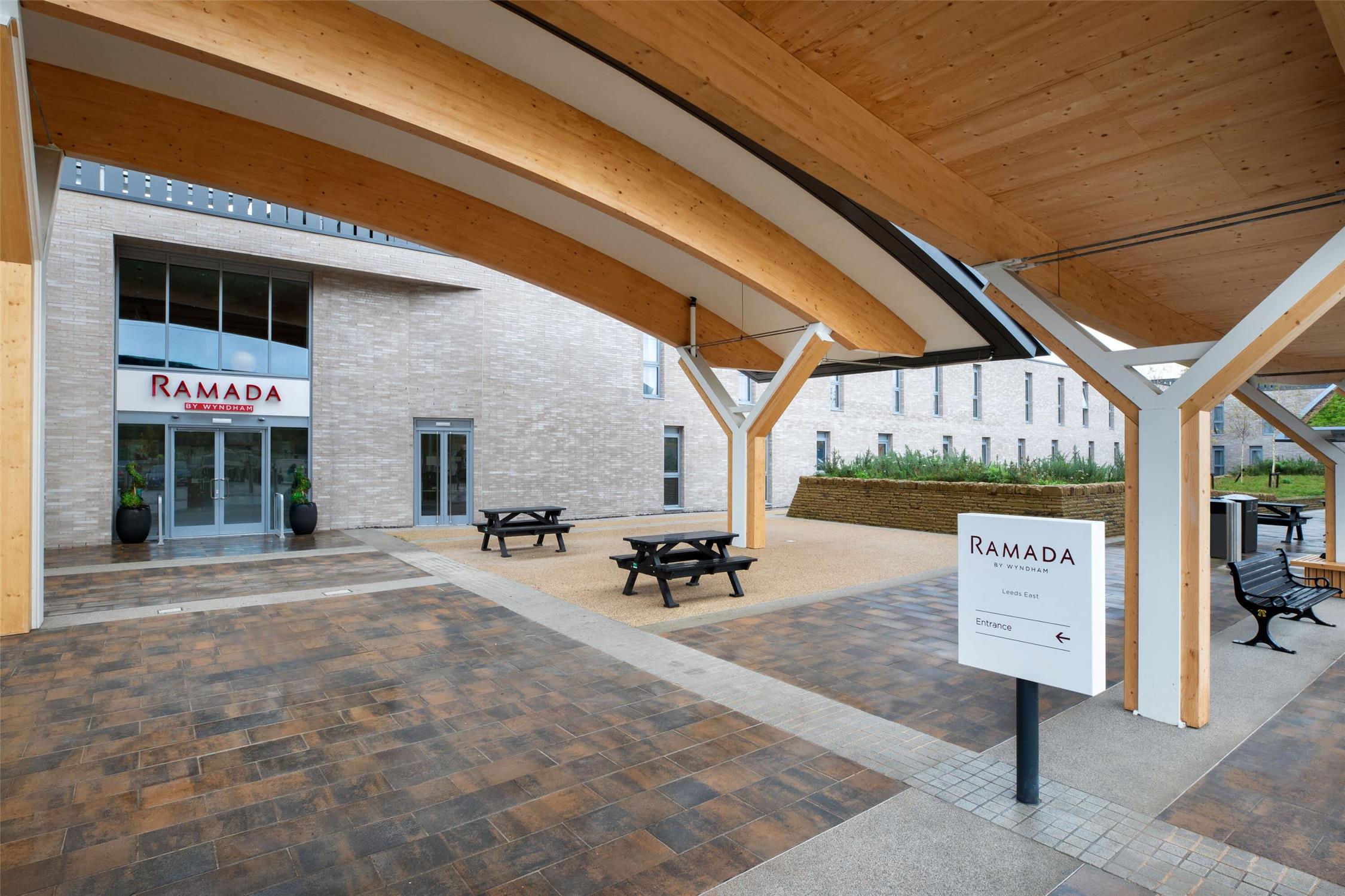 Ramada by Wyndham Leeds East 7/47