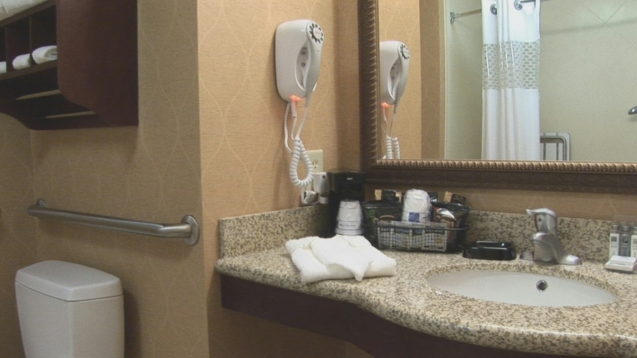Hampton Inn and Suites Sevierville at Stadium Drive 40/40
