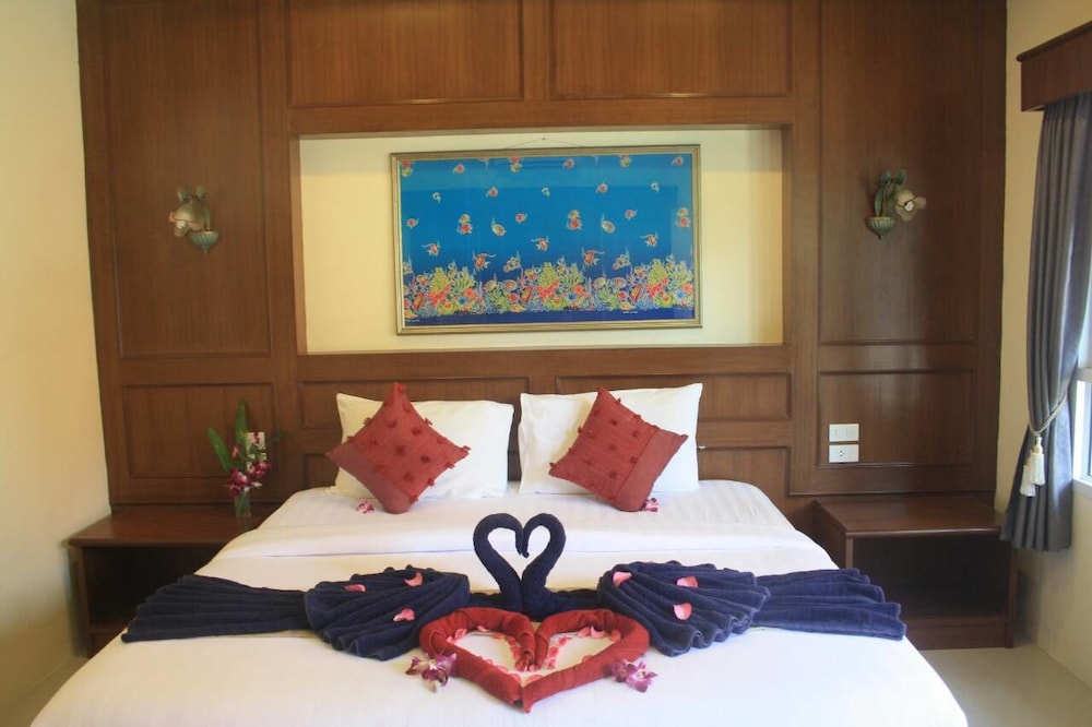 Tamarind Twin Resort 8/49