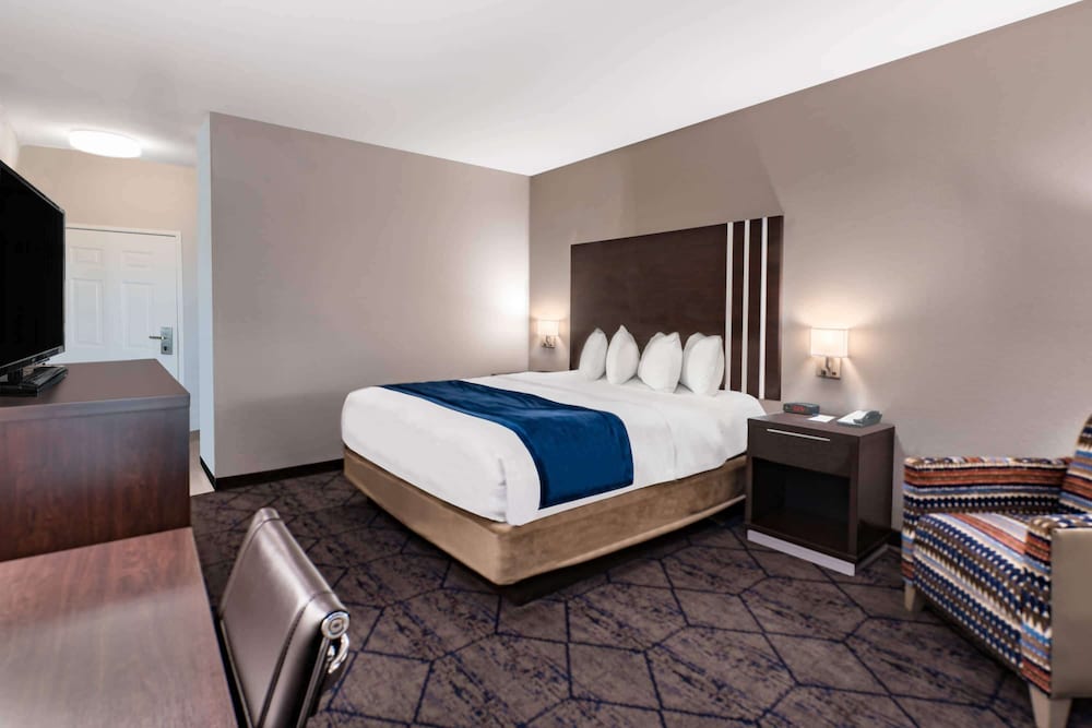 Baymont By Wyndham Albuquerque Airport 29/66
