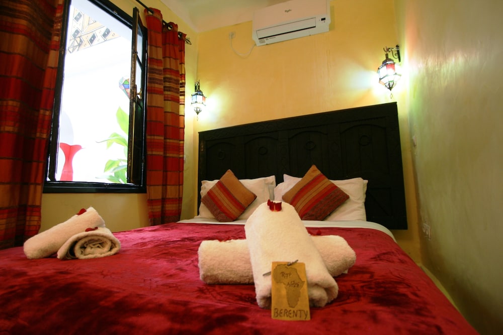 RIAD AFRICA 11/80