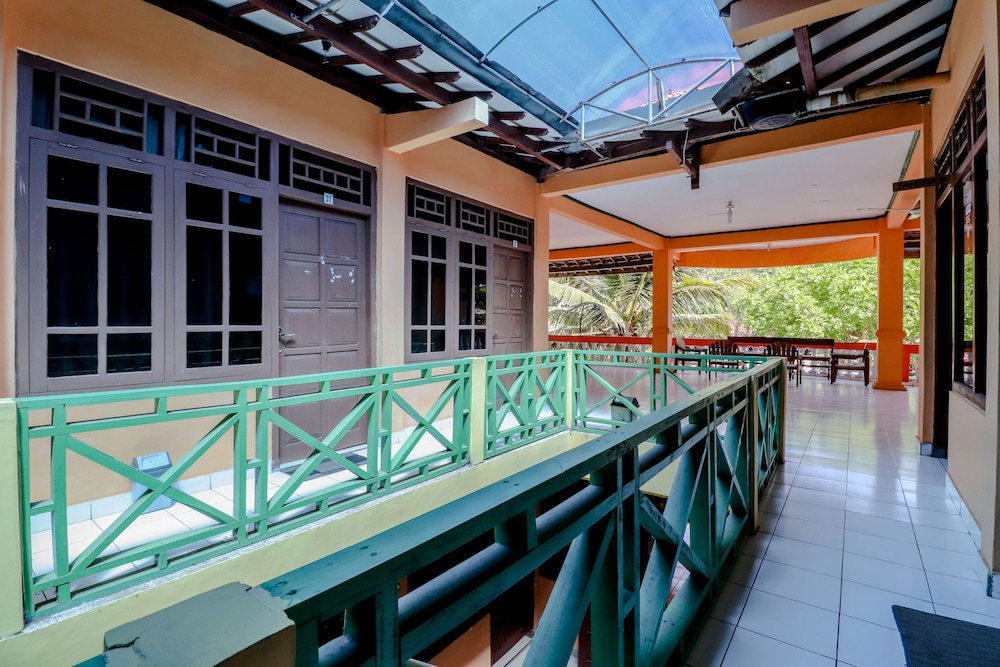 Hotel Kukup Indah by ZUZU 2/57