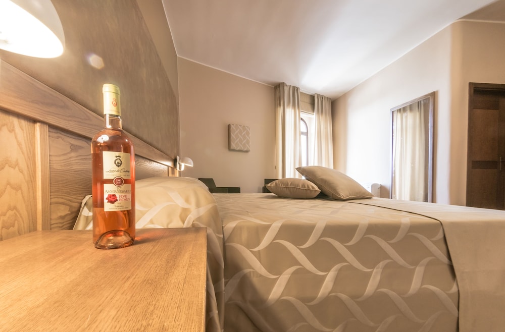Villa Donna Lisa Wine Hotel 26/78