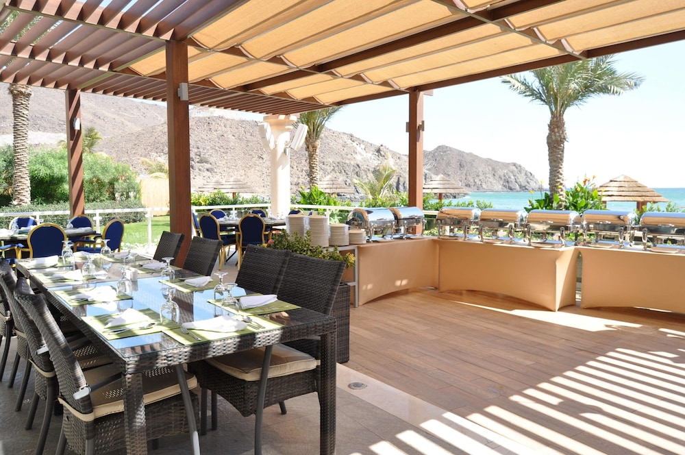 Oceanic Khorfakkan Resort And Spa 57/76