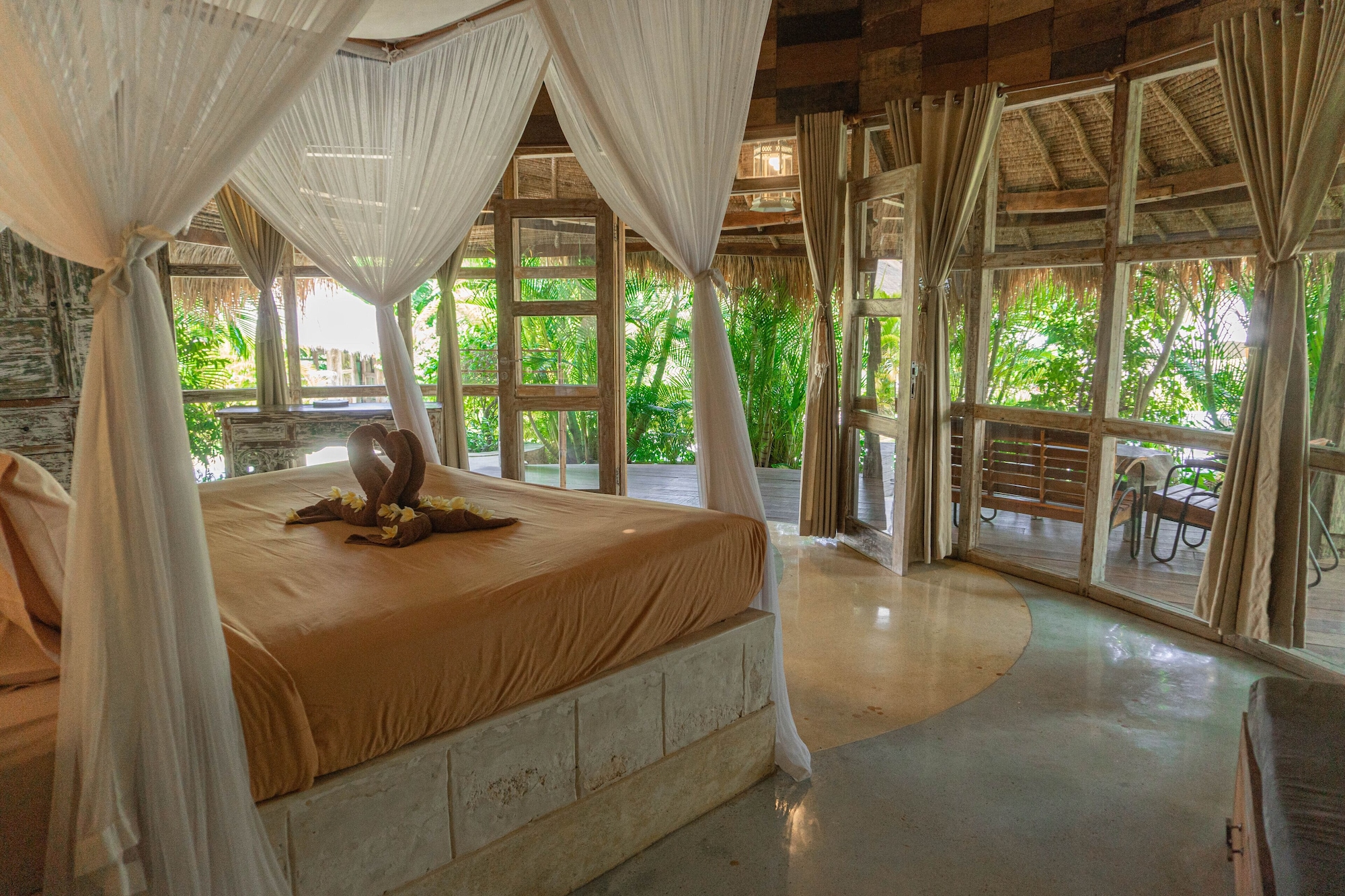 Lodge, King Bed, Pool Side، Biu Biu Resort Bali 5/10