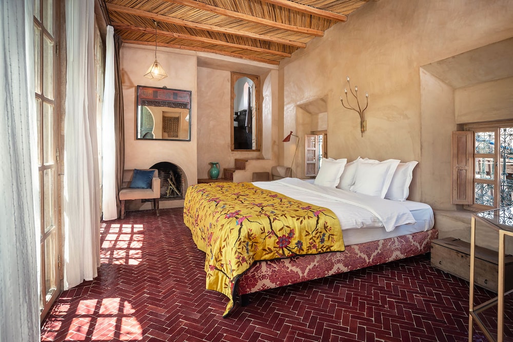 Riad Kbour & Chou 10/50