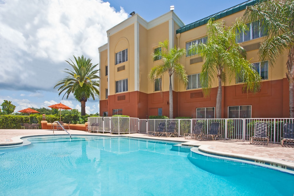 Holiday Inn Express Clearwater East Icot Center 5/78