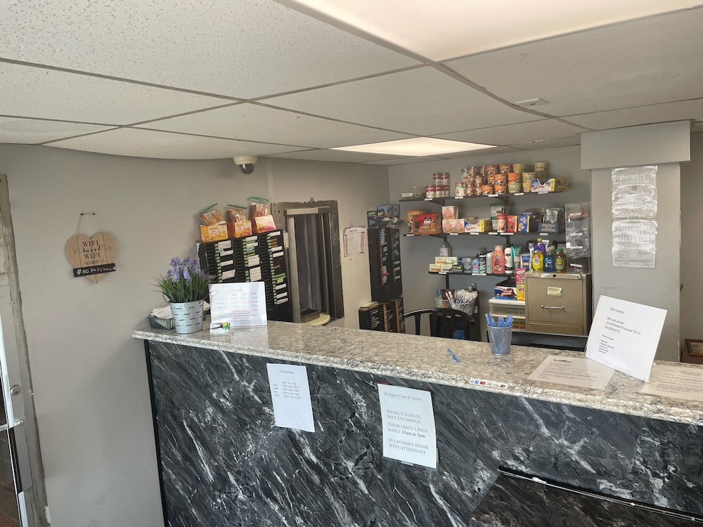 Budgetel Inn & Suites 10/32