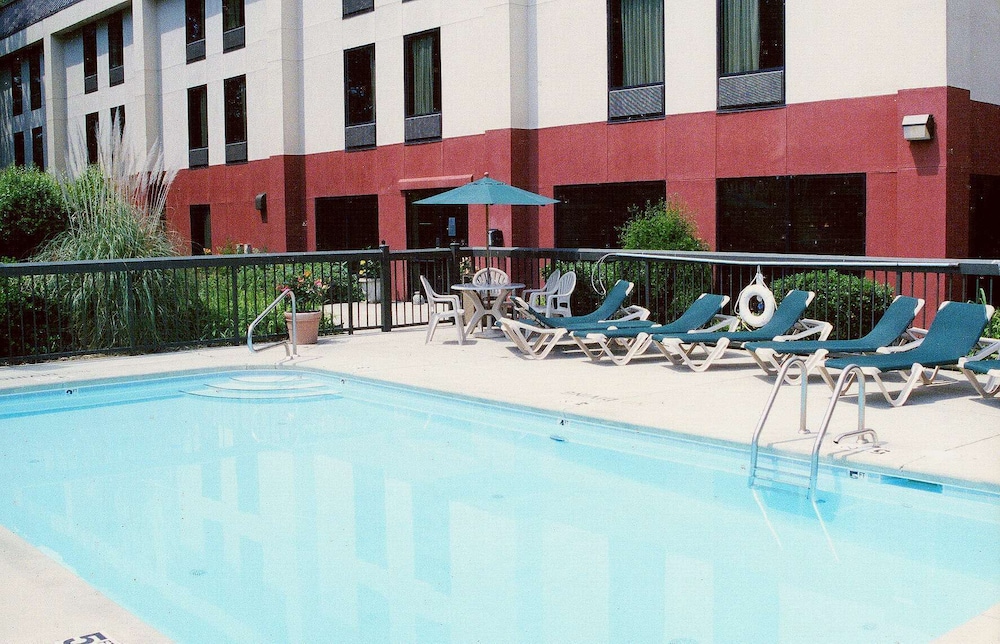 Hampton Inn Sanford 4/32
