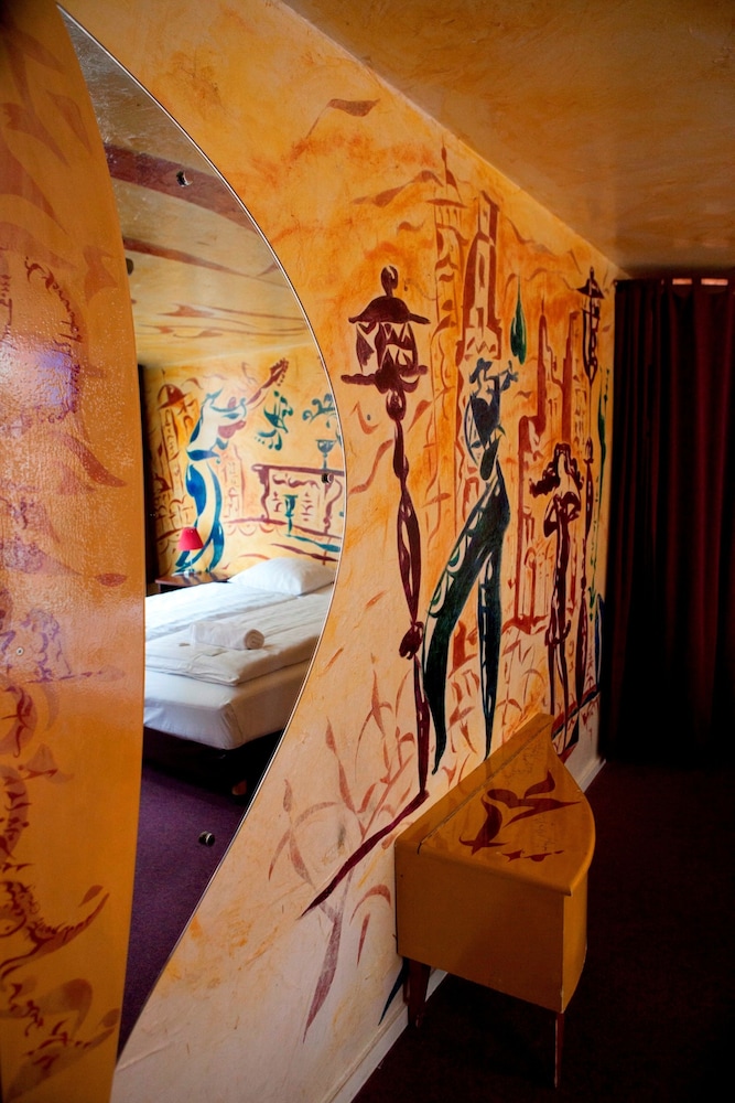 St Christophers Inn At The Winston 32/50