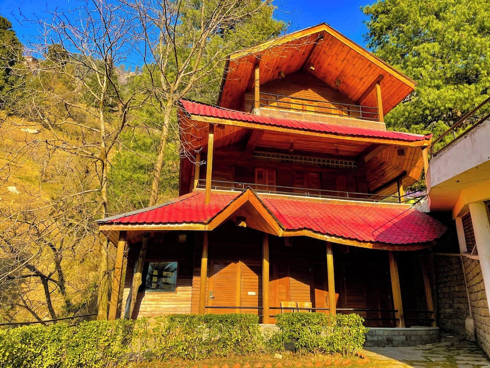 MANU ALLAYA(The Resort Spa in the Himalayas) 3/50