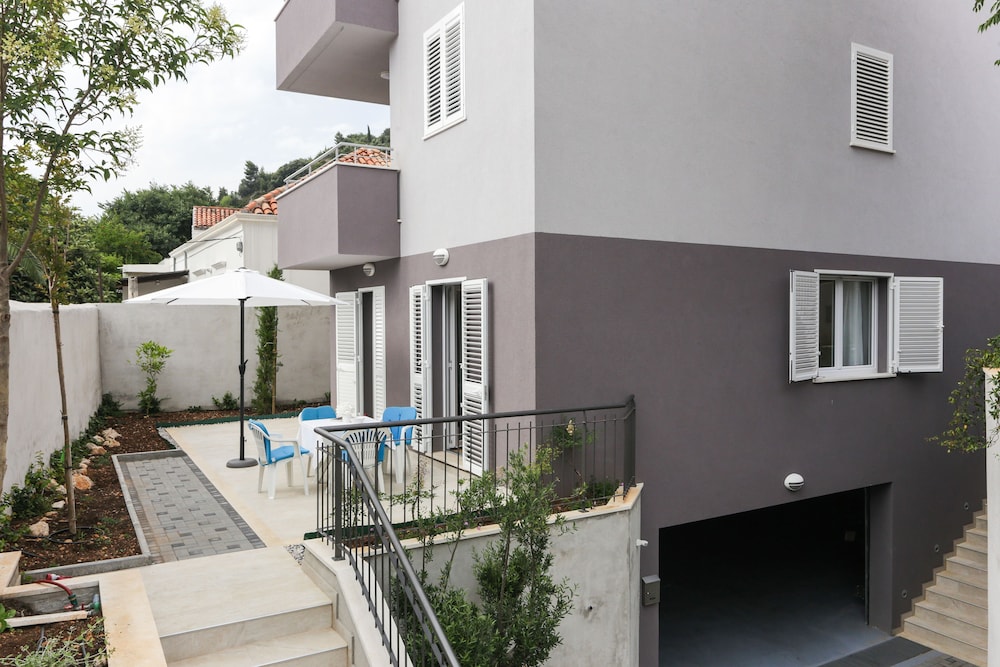 Apartments Villa Karmen 2/50