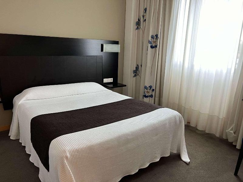 غرفة اقتصادية مفردة بسرير مزدوج، Blu Hotel Pamplona 2/3