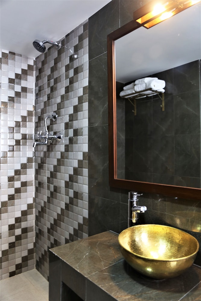 Sabila Boutique Hotel Pvt. Ltd. 45/46