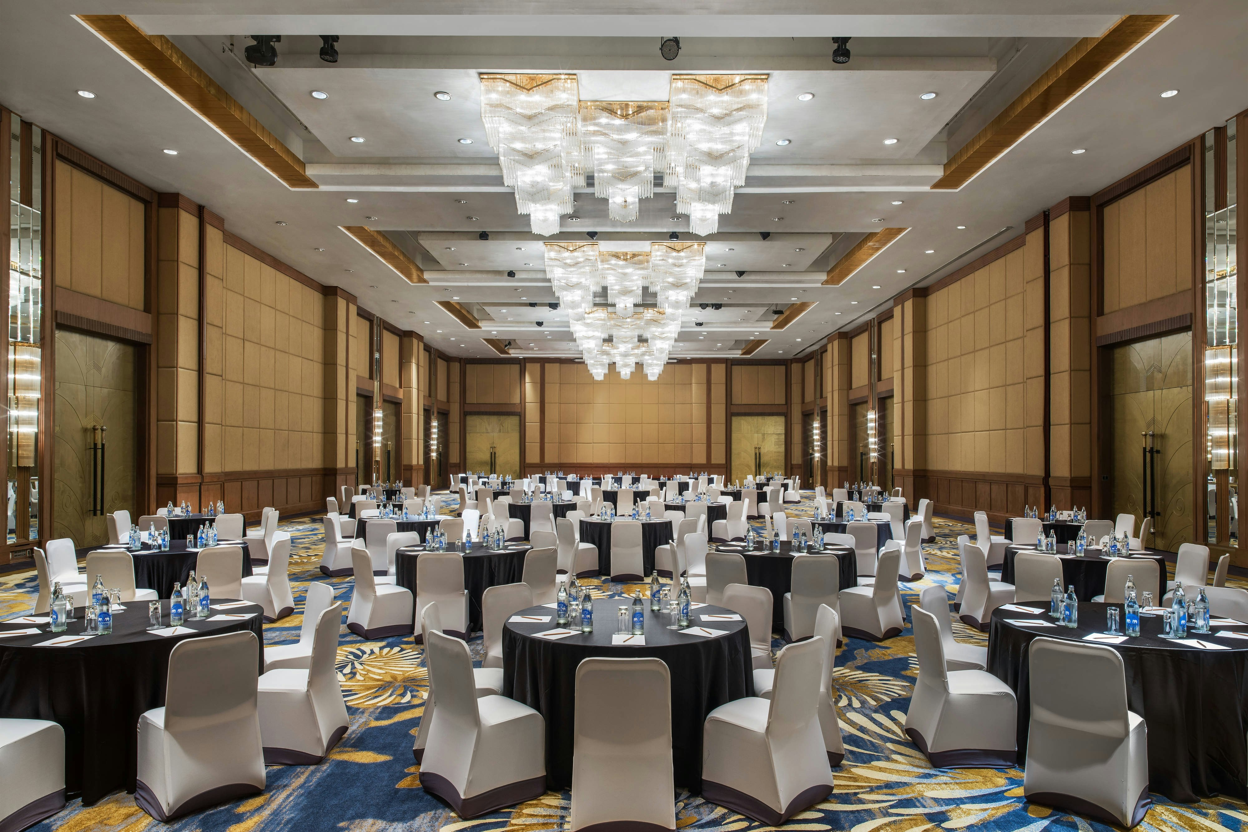 THE ATHENEE HOTEL, A LUXURY COLLECTION HOTEL BANGKOK 54/63