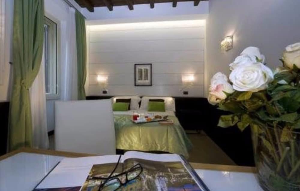 Duca D Alba Hotel 7/41