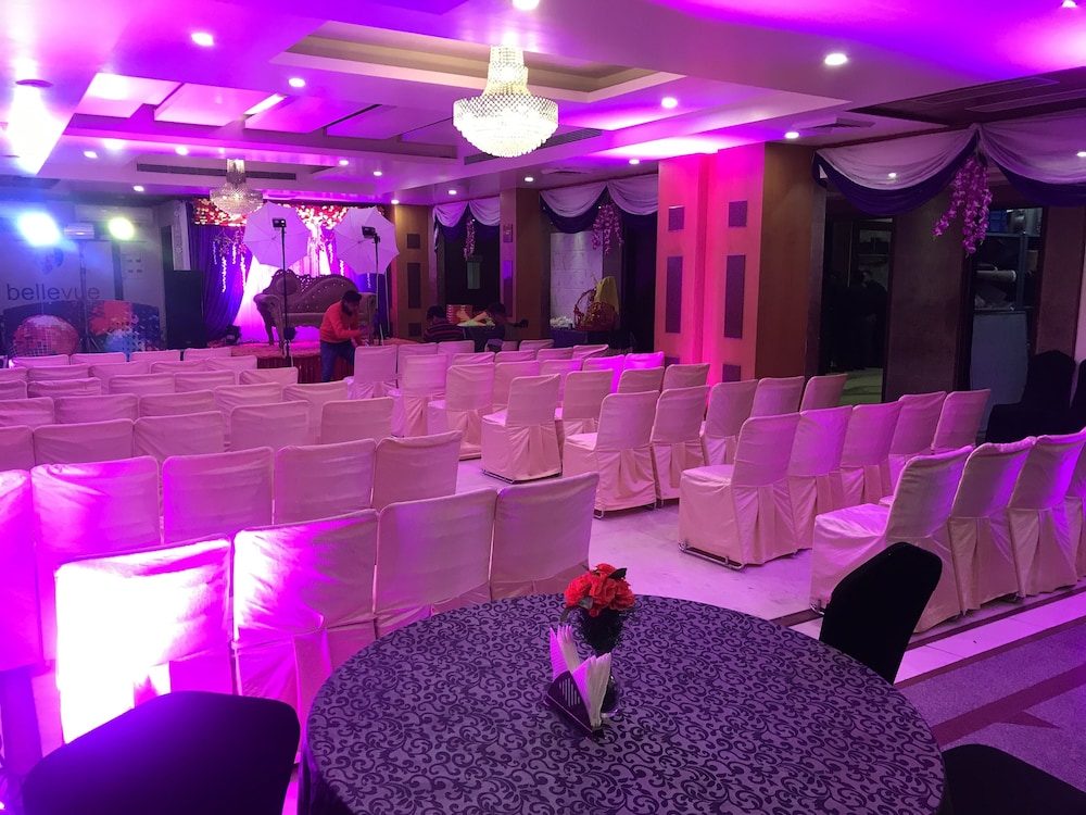 Leela Grande Hotel 31/50