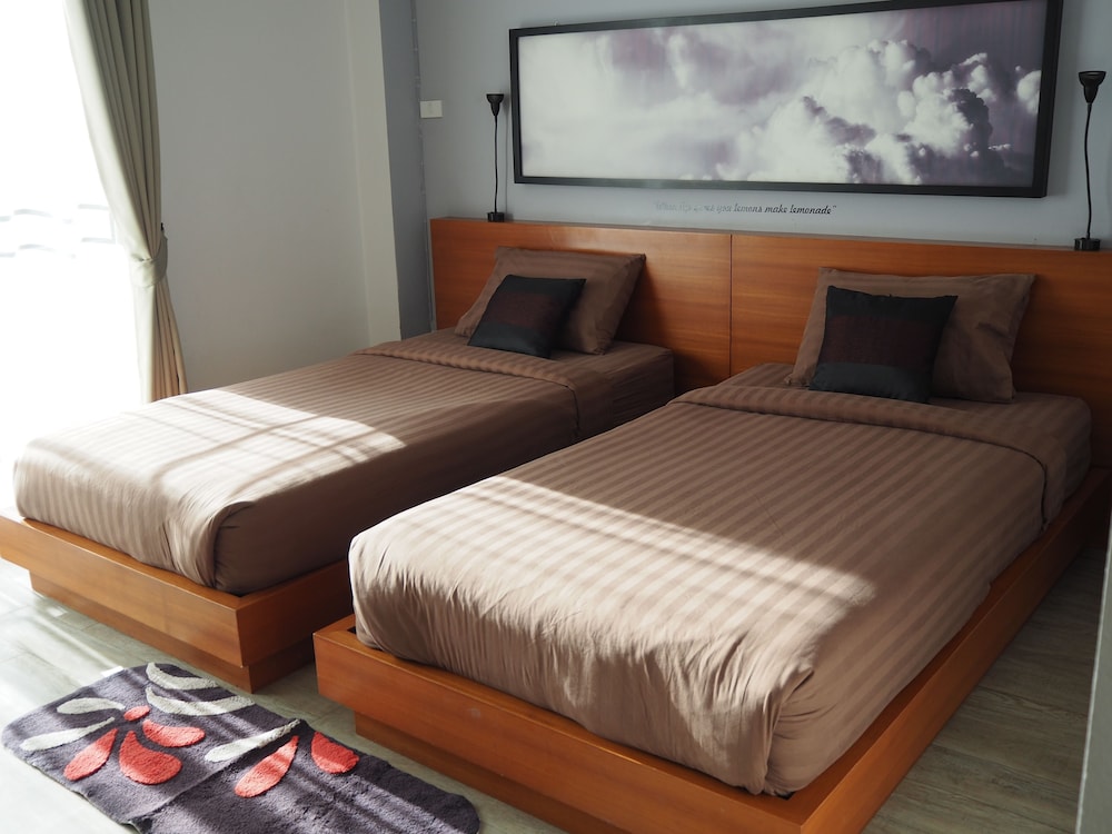 STANDARD, TWIN BEDS, BALCONY