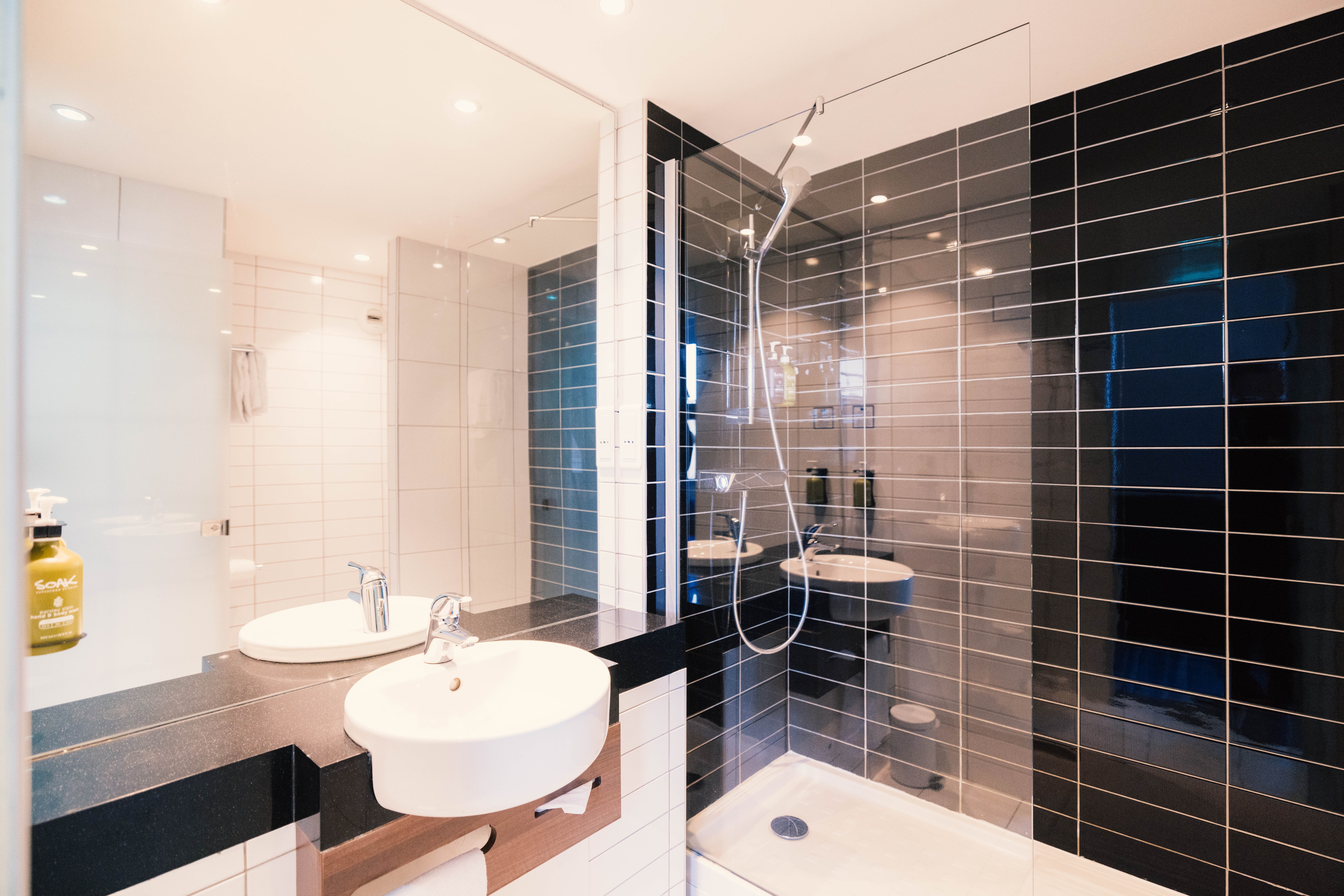 غرفة بسريرين منفصلين، Holiday Inn Express Lille Centre by IHG 2/2